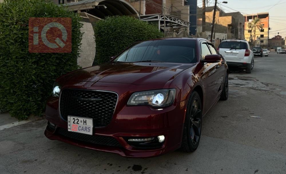 كرايسلر 300